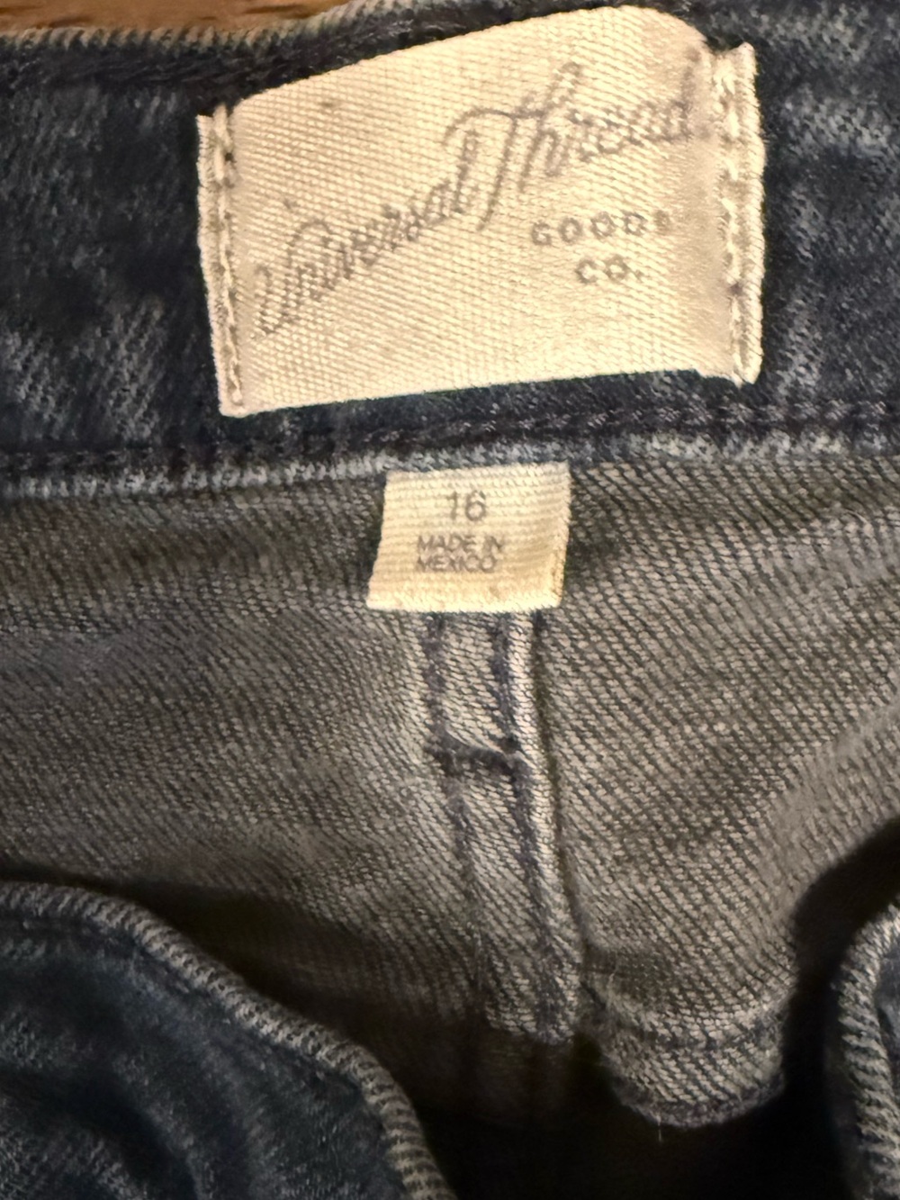 Universal Thread Mid Rise Boot Slim Jeans Women’s Size 16 Dark Wash Button Fly - Picture 3 of 5